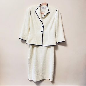 Kay Unger White Boucle Skirt Blazer Suit Size 4